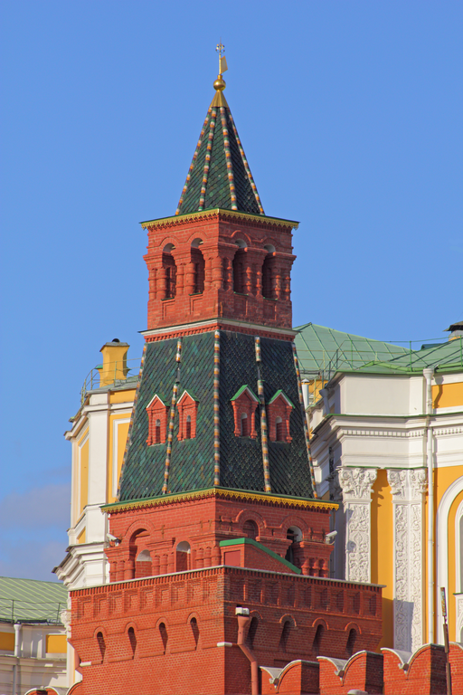 Оружейная башня)